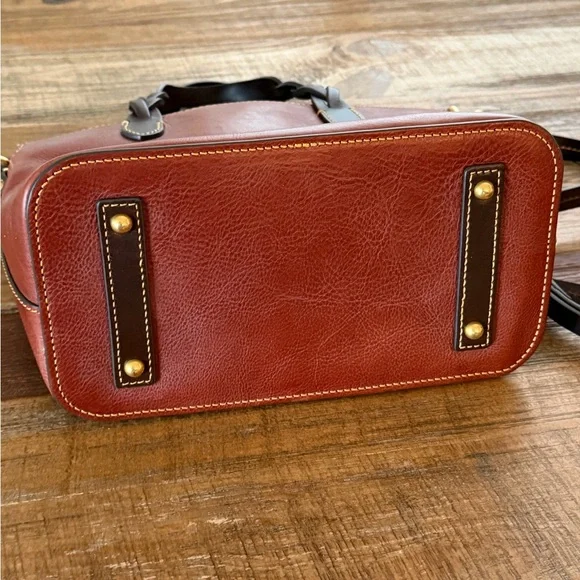 Authentic Dooney and Bourke Florentine
Satchel in Maroon - Picture 3 of 4